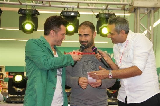 İzmir Organizasyon Showman Mc Sunucu Temini