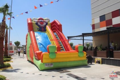 Dev Palyaço Kaydırak Kiralama