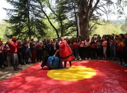 Sumo Güreşi Oyun Parkuru Kiralama