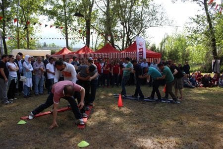 Yetişkin Piknik Aktiviteleri