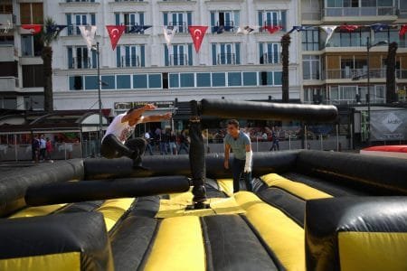 İzmir Şişme Oyun Parkuru Kiralama