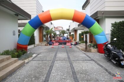 Şişme Kapı Takı Kiralama