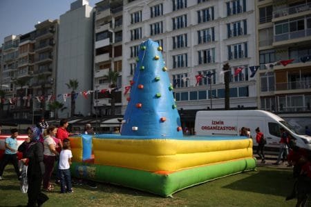 Ufak Tırmanma Dağı Kiralama