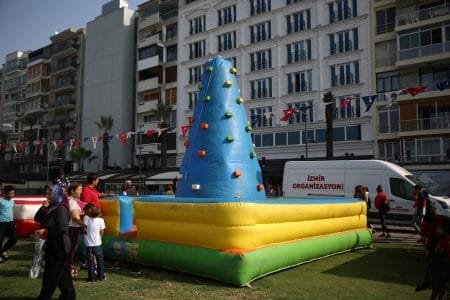 Ufak Tırmanma Dağı Kiralama