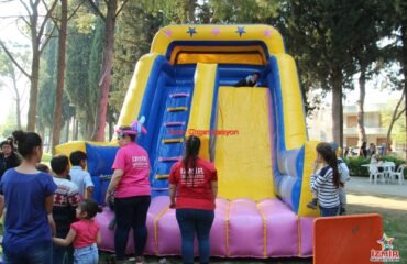 Pembe Şişme Kaydırak Kiralama Pembe Şişme Kaydırak Kiralama